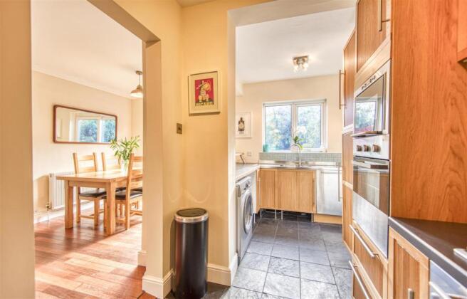 5a Kitchen.jpg