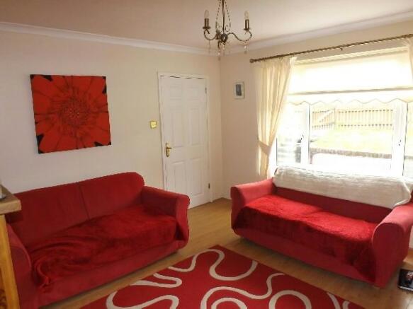 Lounge Pic 2
