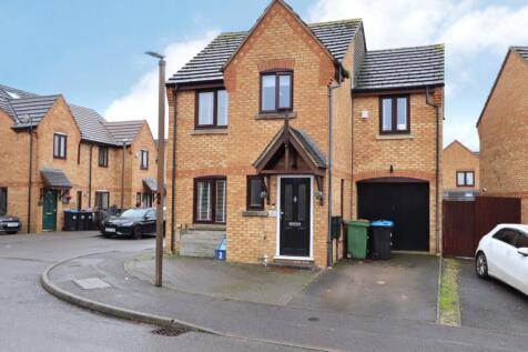 Tynemouth Rise, Monkston, MK10