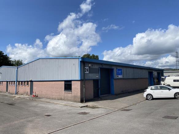 24 Alb Ext Pic.JPG1.JPG