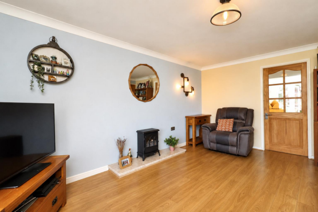 3 bed Detached for sale Image 8