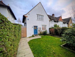 20, Asmuns Hill, Golders Green, London NW11 6ET