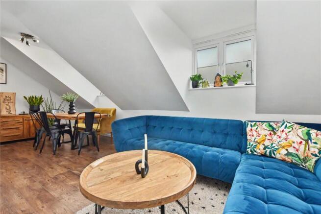 2 bed Apartment for sale Image 10