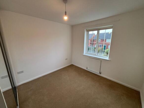 3 bed Semi-Detached to rent Image 7