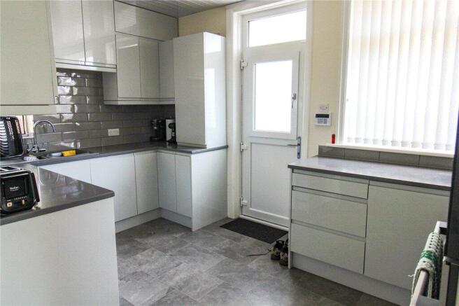 2 bed Bungalow for sale Image 7