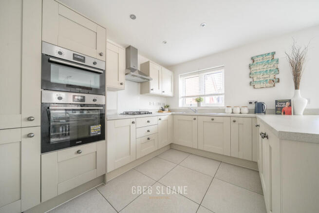 1344307-17-68adfeed02553-ARW