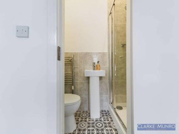 1 bed House of Multiple Occupation to rent Image 5