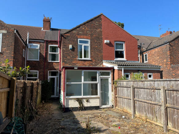 3 bed Terraced for sale Image 11