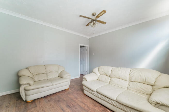 3 bed End of Terrace for sale Image 5