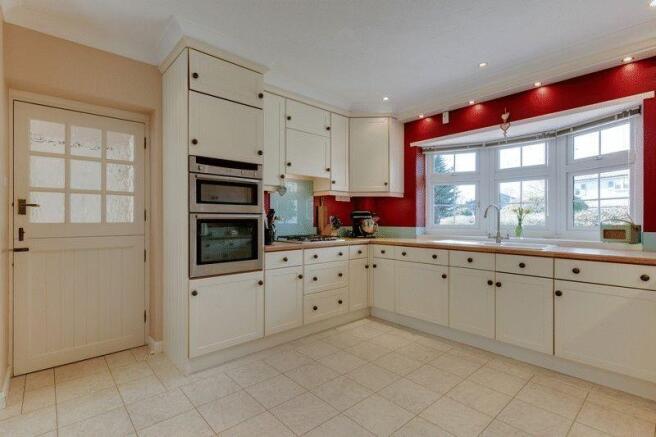 Fitted Kitchen