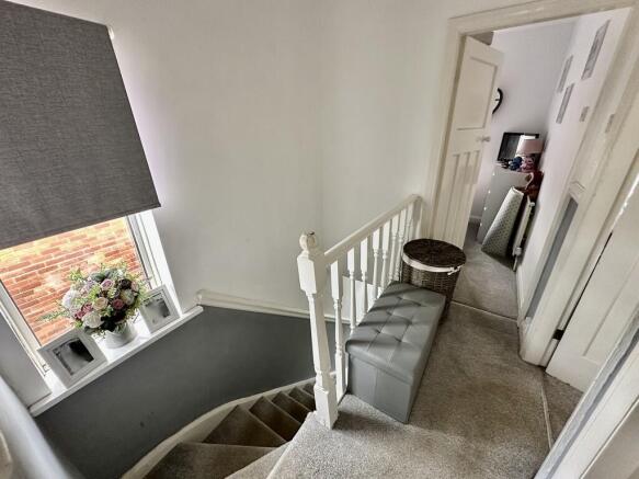 3 bed Semi-Detached for sale Image 9