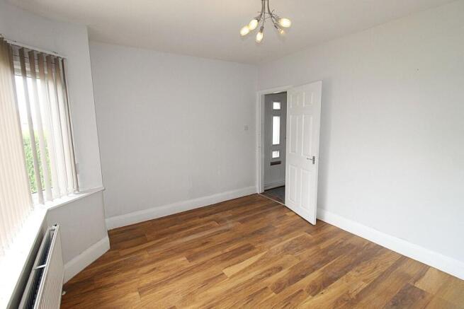 3 bed Semi-Detached for sale Image 4