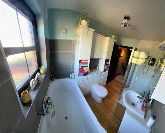 Photo 12
