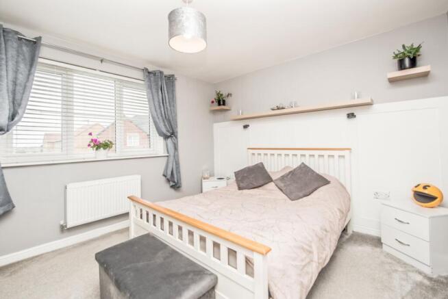 2 bed Semi-Detached for sale Image 8