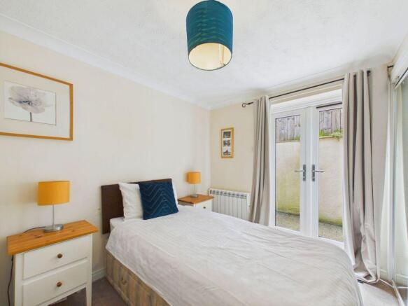 2 bed Apartment for sale Image 11