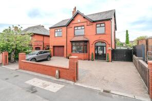 293, The Green, Chorley PR7 5TJ