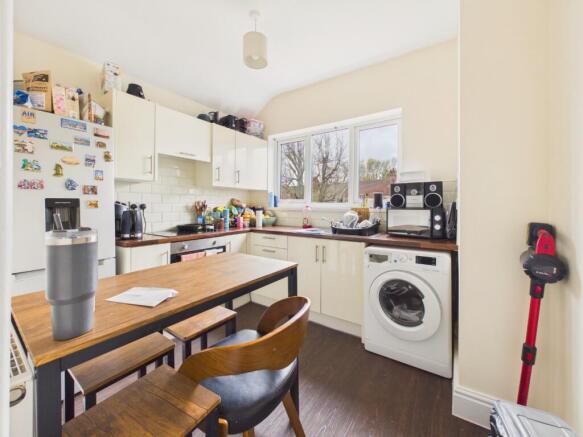 2 bed Terraced for sale Image 10