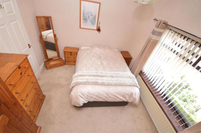 3 bed Terraced for sale Image 6