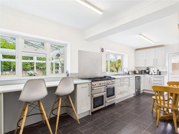 Sherfield Road, Bramley, RG26 photo 4