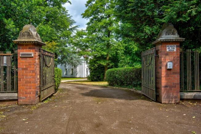 Bryn Hall, Bryn Gates Lane, Bamfurlong-77.jpg