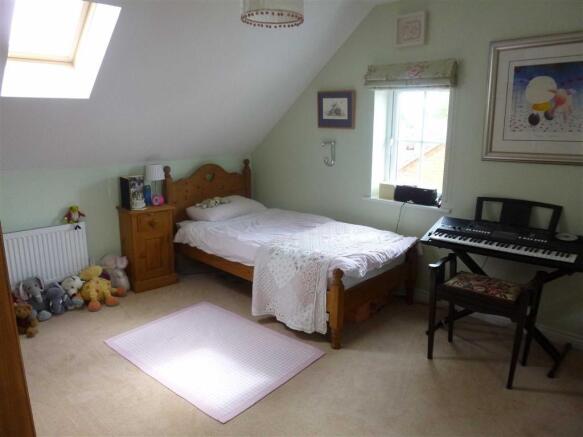 Photo 9