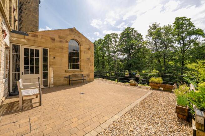 2 bed House for sale Image 4