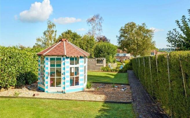 Garden To House