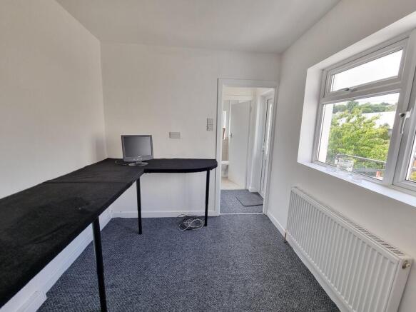 Office/Bedroom 3
