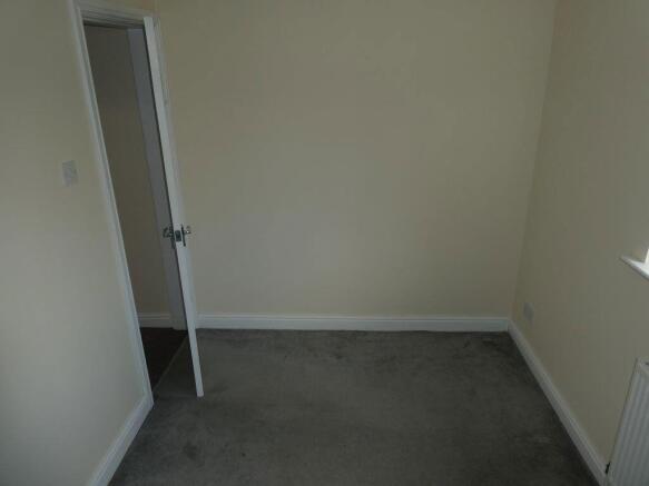 2 bed Apartment to rent Image 12