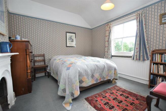 bed 4.JPG