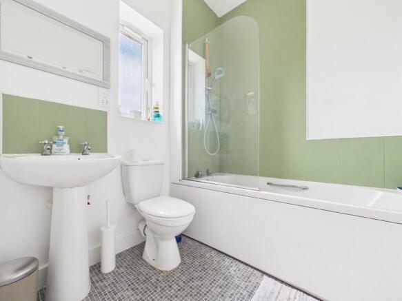 3 bed Detached for sale Image 11