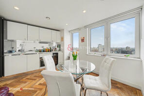 Flat 101, Eagle Point, City Road, Hackney, London EC1V 1AR