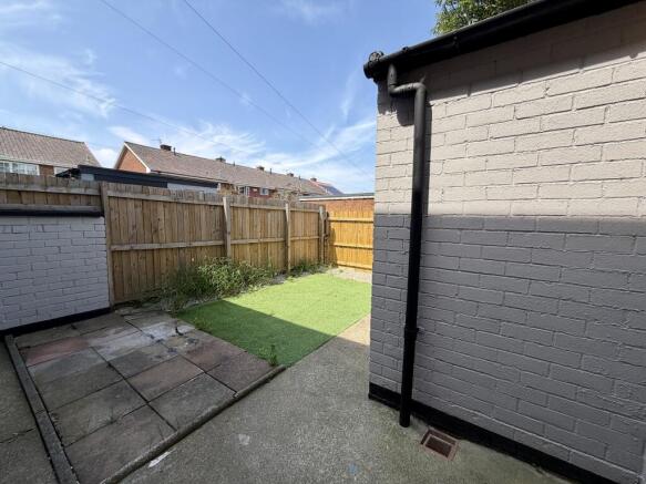3 bed Terraced for sale Image 10