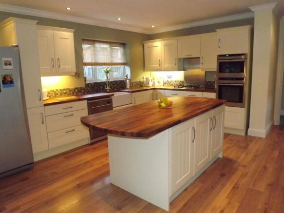 Kitchen/breakfast ro