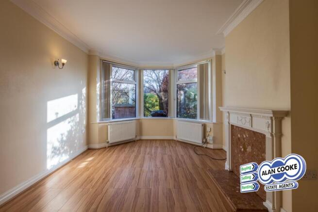 4 bed Semi-Detached for sale Image 6