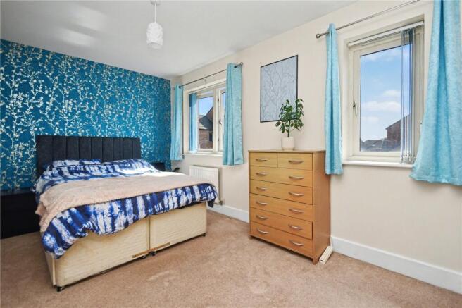 4 bed Town House for sale Image 7