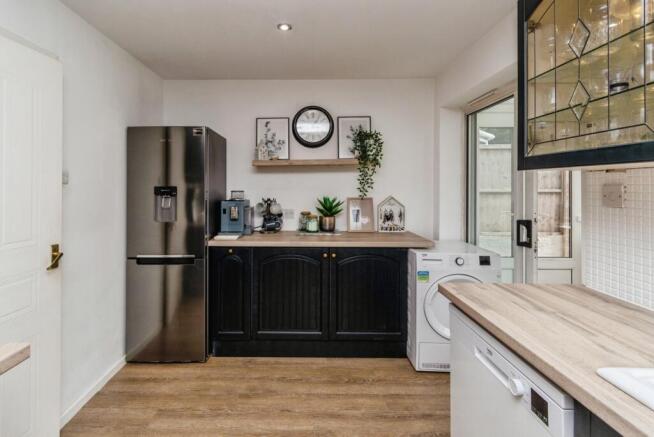 Fremantle Drive, Heath Hayes, Cannock, WS12 photo 4