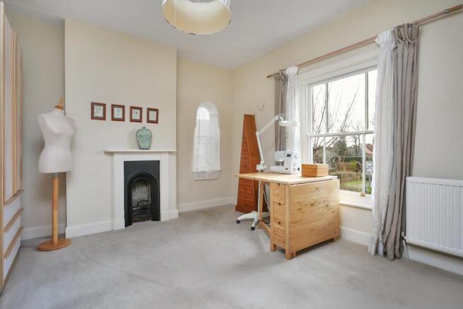 BEDROOM 2