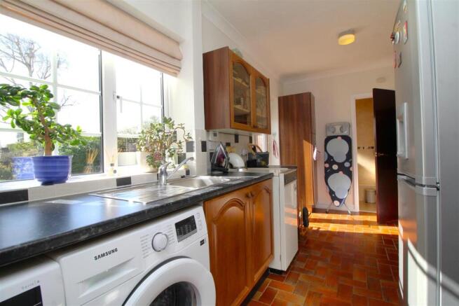 utility room .JPG