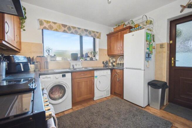 3 bed Terraced for sale Image 5