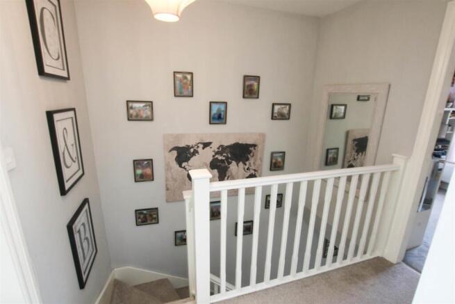 FIRST FLOOR LANDING