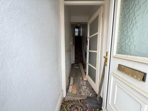 3 bed Terraced for sale Image 9