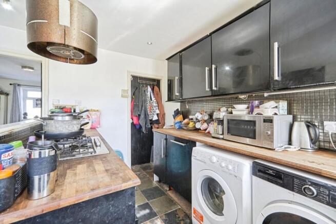 3 bed Terraced for sale Image 4