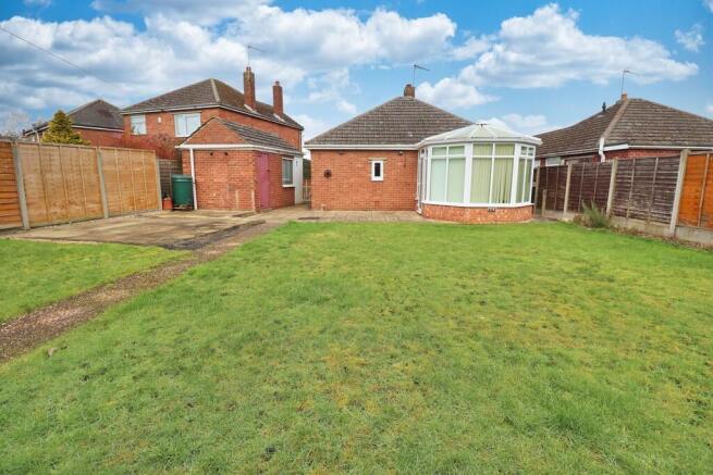 Baildon Crescent, North Hykeham, Lincoln photo 4