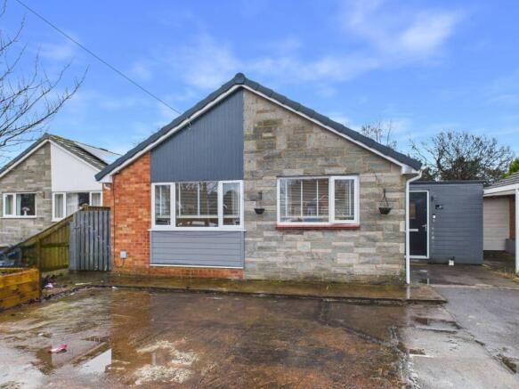 3-bed detached on Pinnex Moor Road, Tiverton, EX16, £315,000