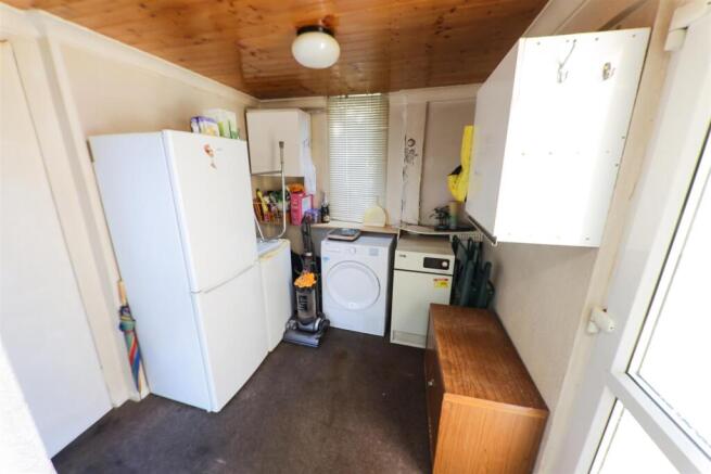 3 bed Semi-Detached for sale Image 7