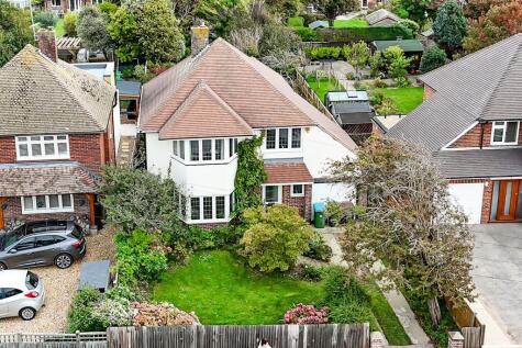 Harsfold Road, Rustington, BN16