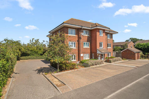 Lansdown Close, Walton-On-Thames