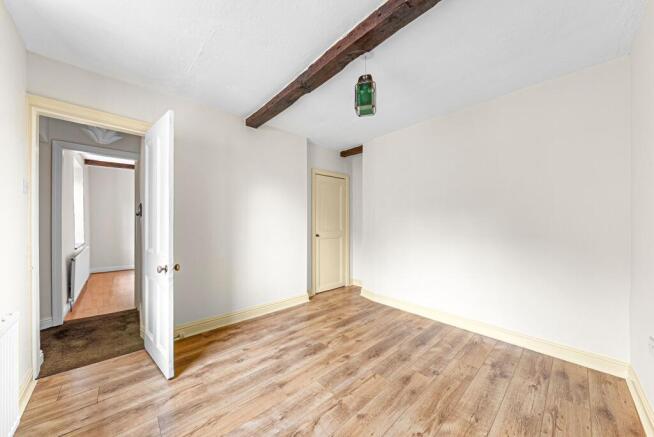 3 bed Terraced for sale Image 11
