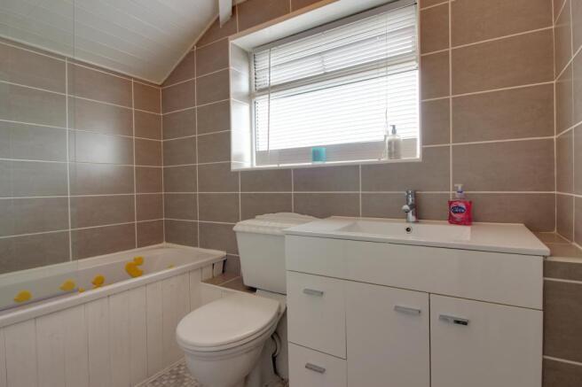 Bathroom (Bathroom)